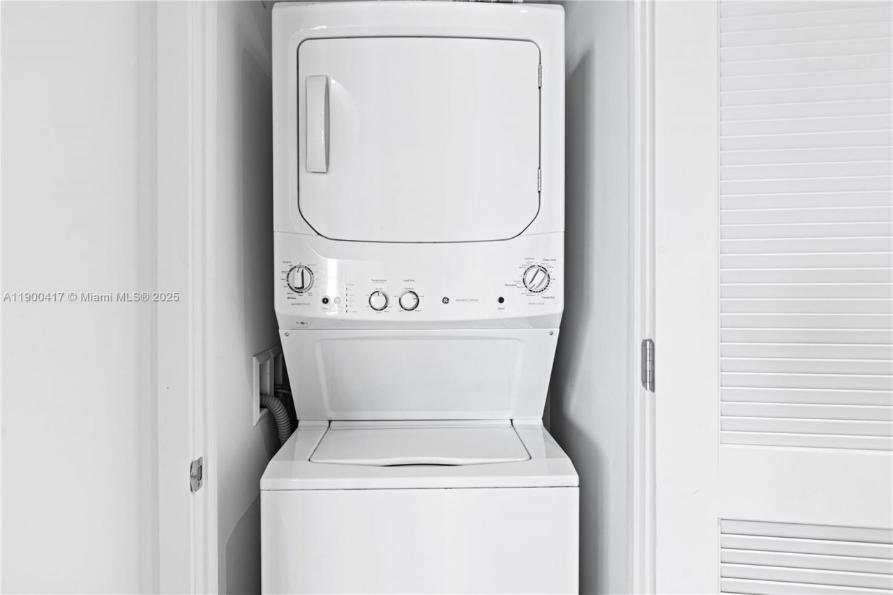 4010 S Ocean Dr, Unit R1701, Hollywood, FL 33019 Photo