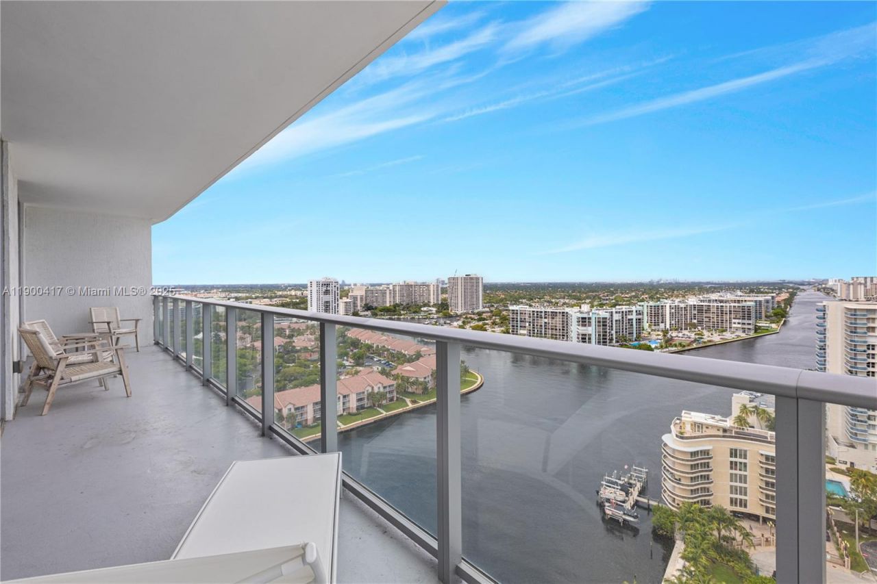 4010 S Ocean Dr, Unit R1701, Hollywood, FL 33019 Photo