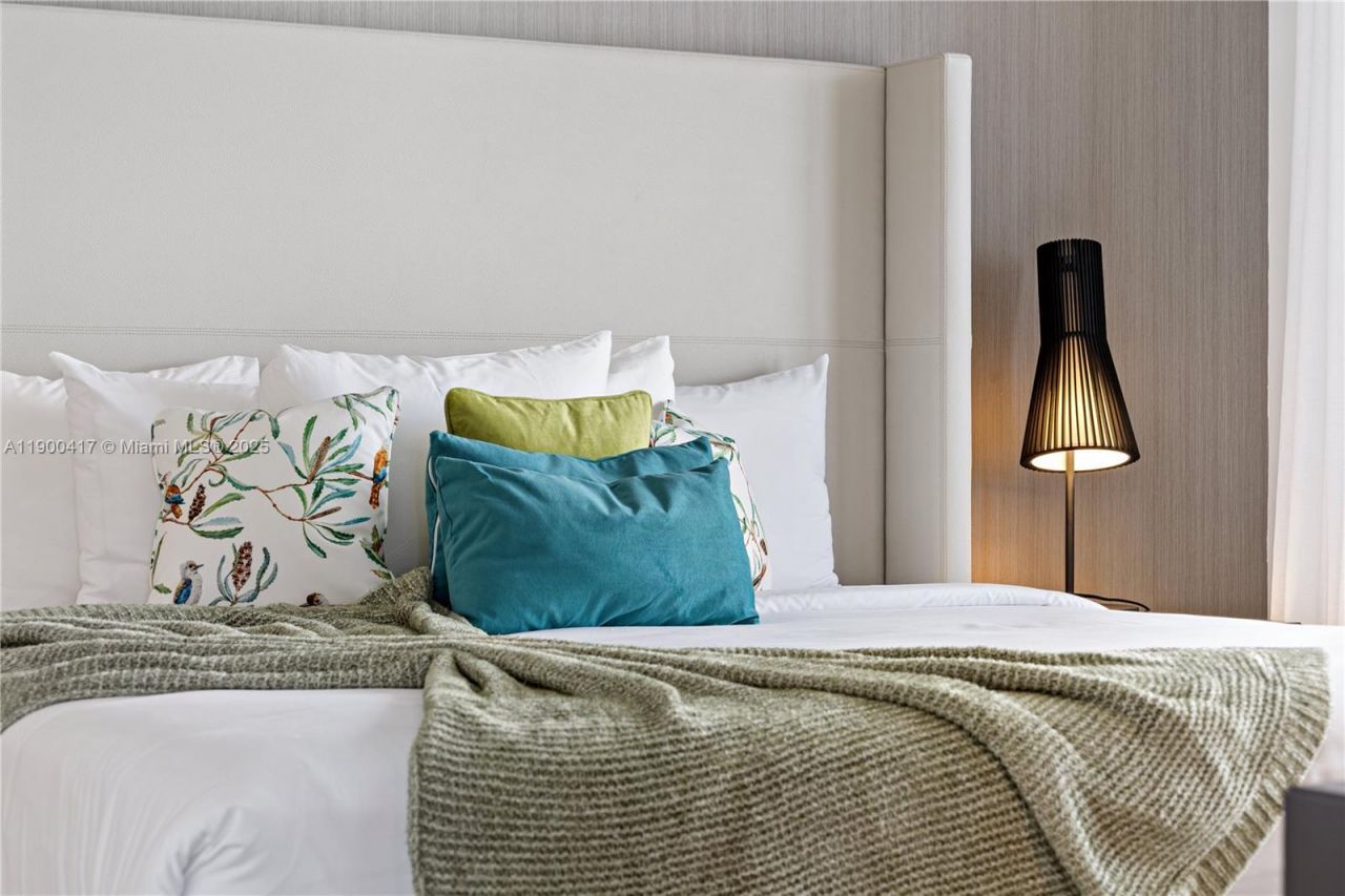 4010 S Ocean Dr, Unit R1701, Hollywood, FL 33019 Photo