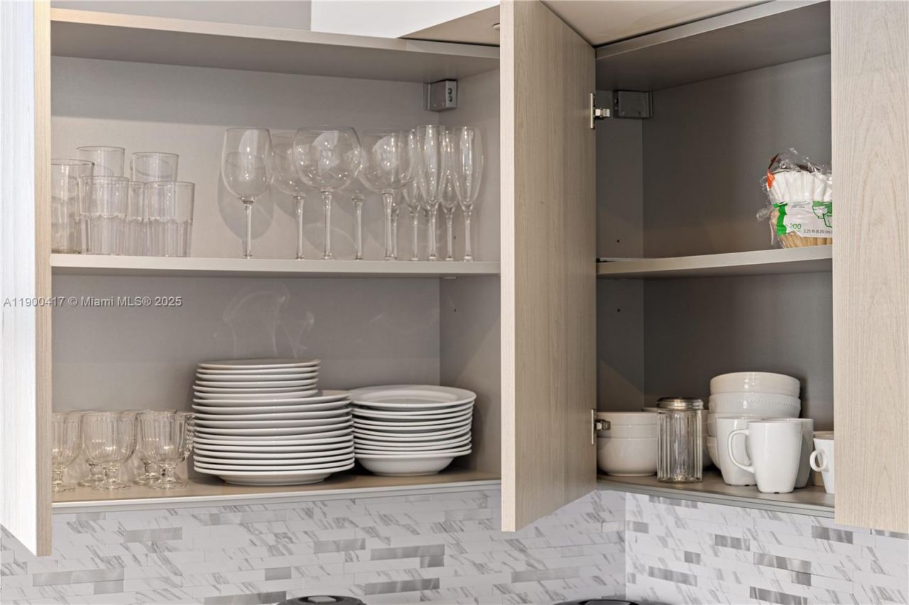 4010 S Ocean Dr, Unit R1701, Hollywood, FL 33019 Photo