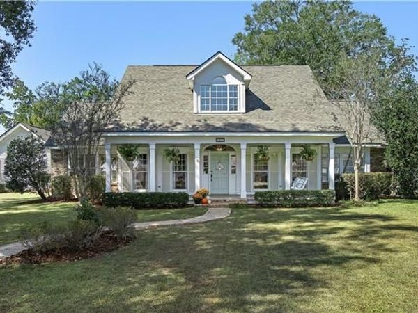 1015 S LOUISIANA Street, Covington, LA 70433