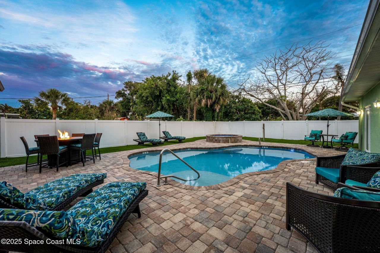 303 Harrison Avenue, Cape Canaveral, FL 32920 Photo