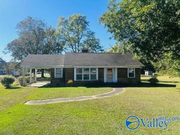 1608 S Broad Street, Scottsboro, AL 35768