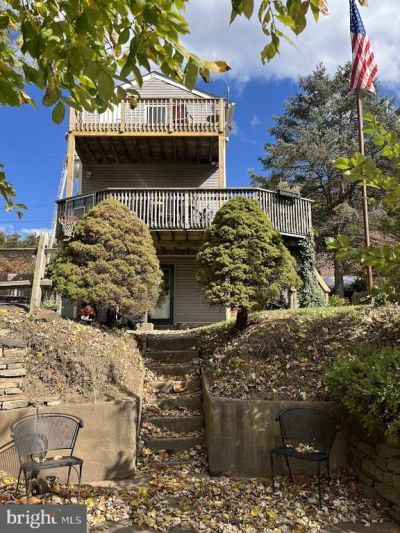 32 River Road, Conshohocken, PA 19428 Main Photo