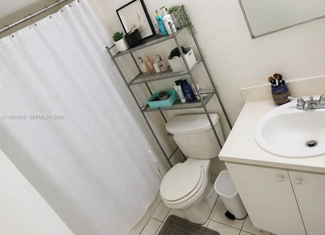 271 NW 177th St, Unit B-207, Miami Gardens, FL 33169 Photo