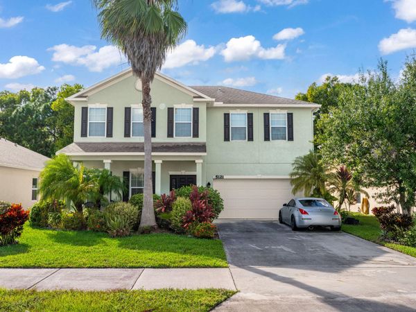 5121 NW Wisk Fern Circle, Port Saint Lucie, FL 34986