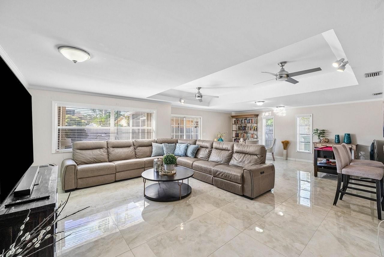 9040 NW 20th Street, Pembroke Pines, FL 33024 Photo