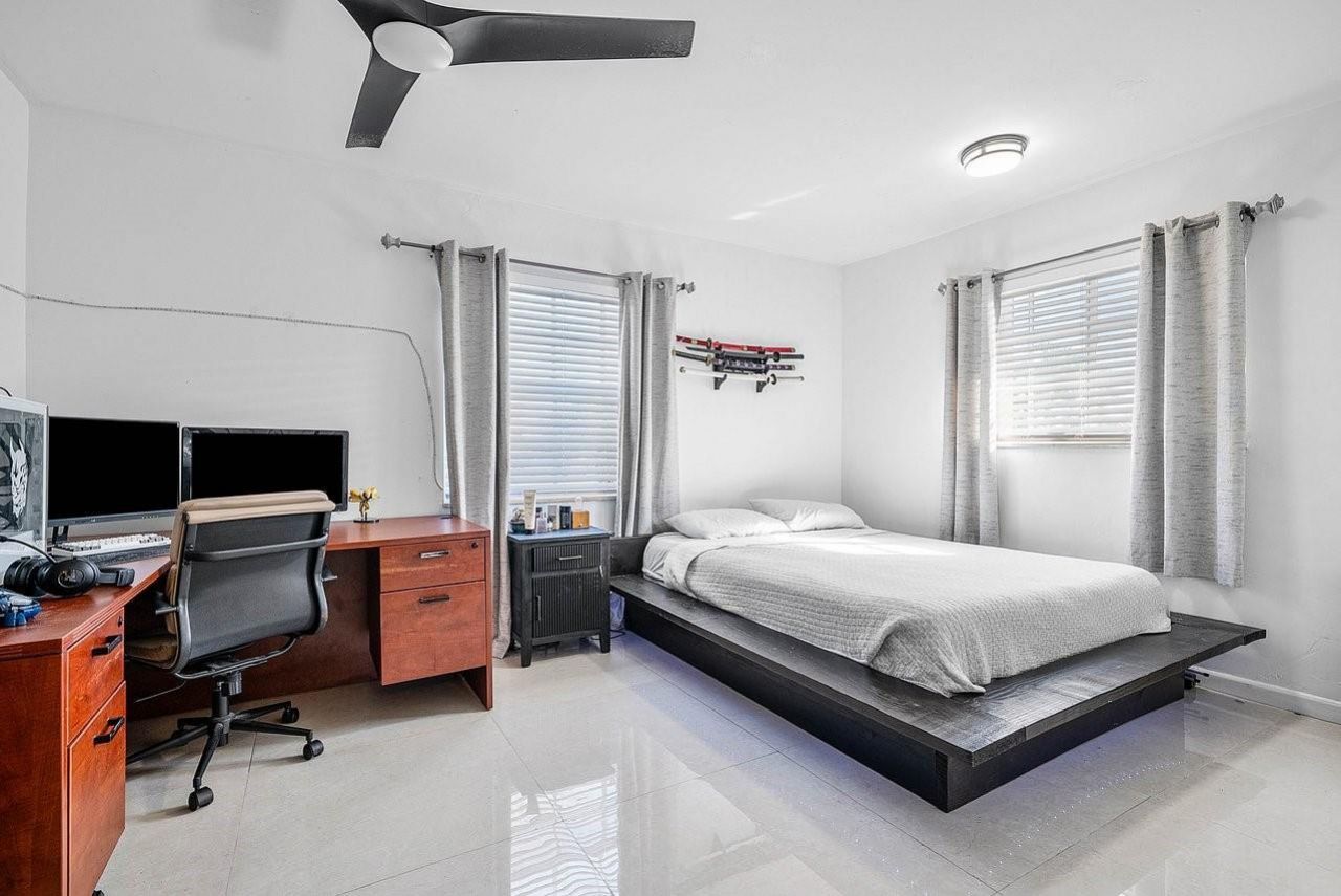 9040 NW 20th Street, Pembroke Pines, FL 33024 Photo