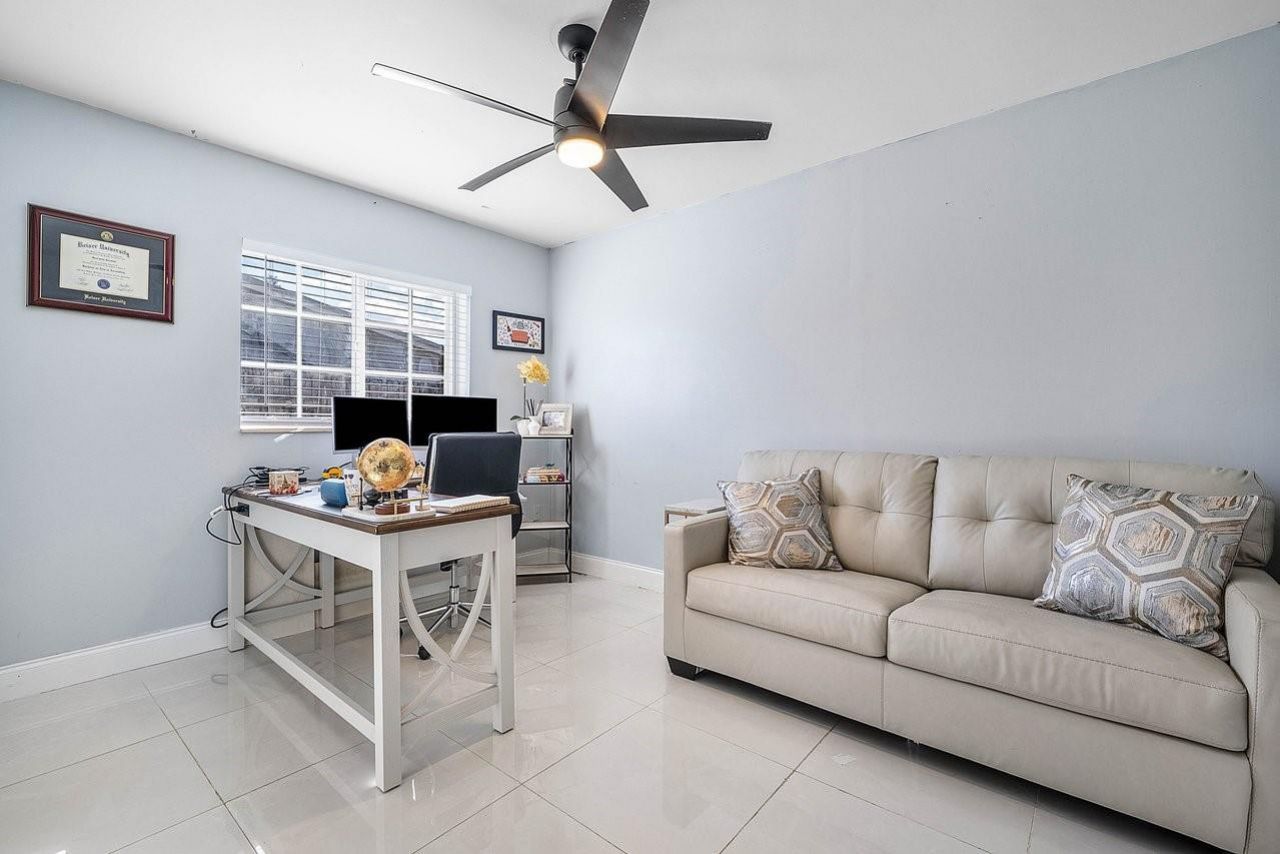 9040 NW 20th Street, Pembroke Pines, FL 33024 Photo