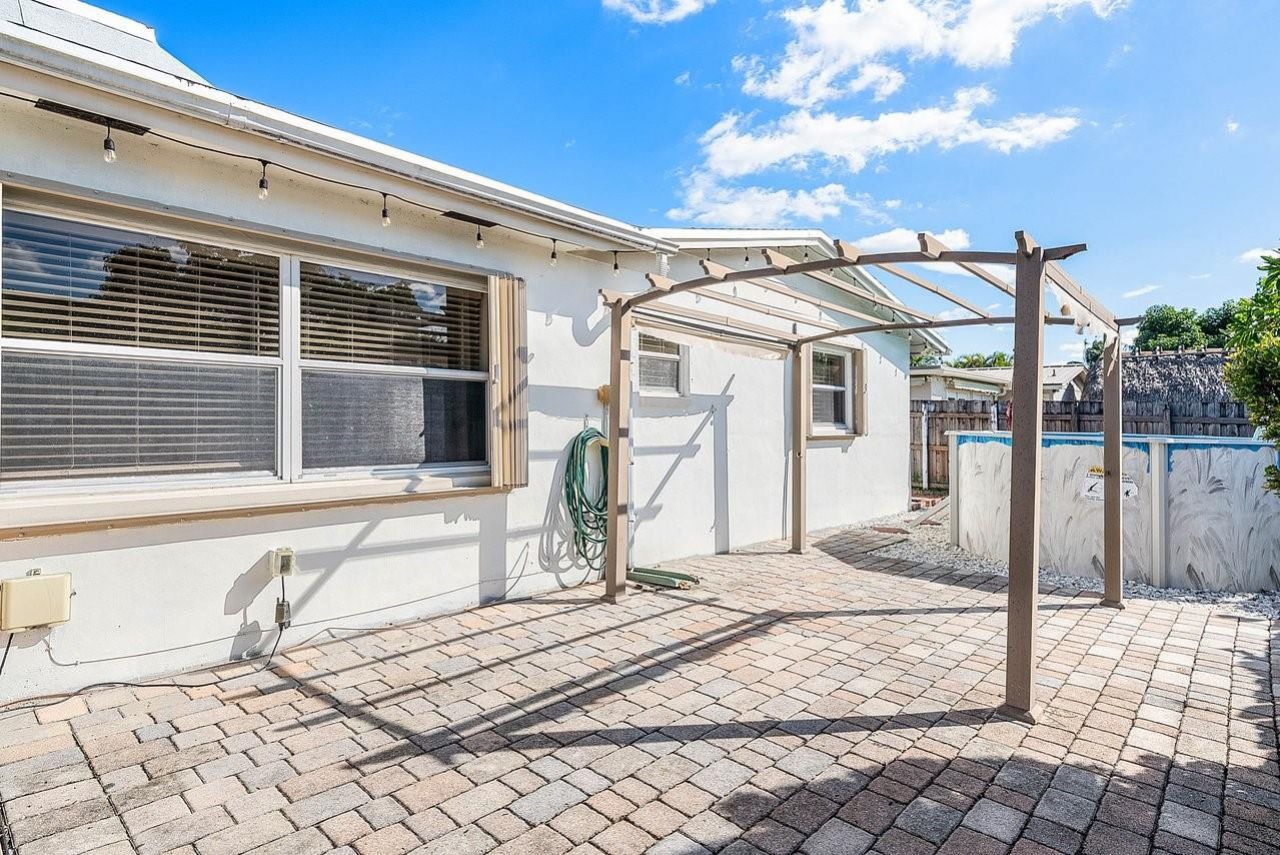 9040 NW 20th Street, Pembroke Pines, FL 33024 Photo