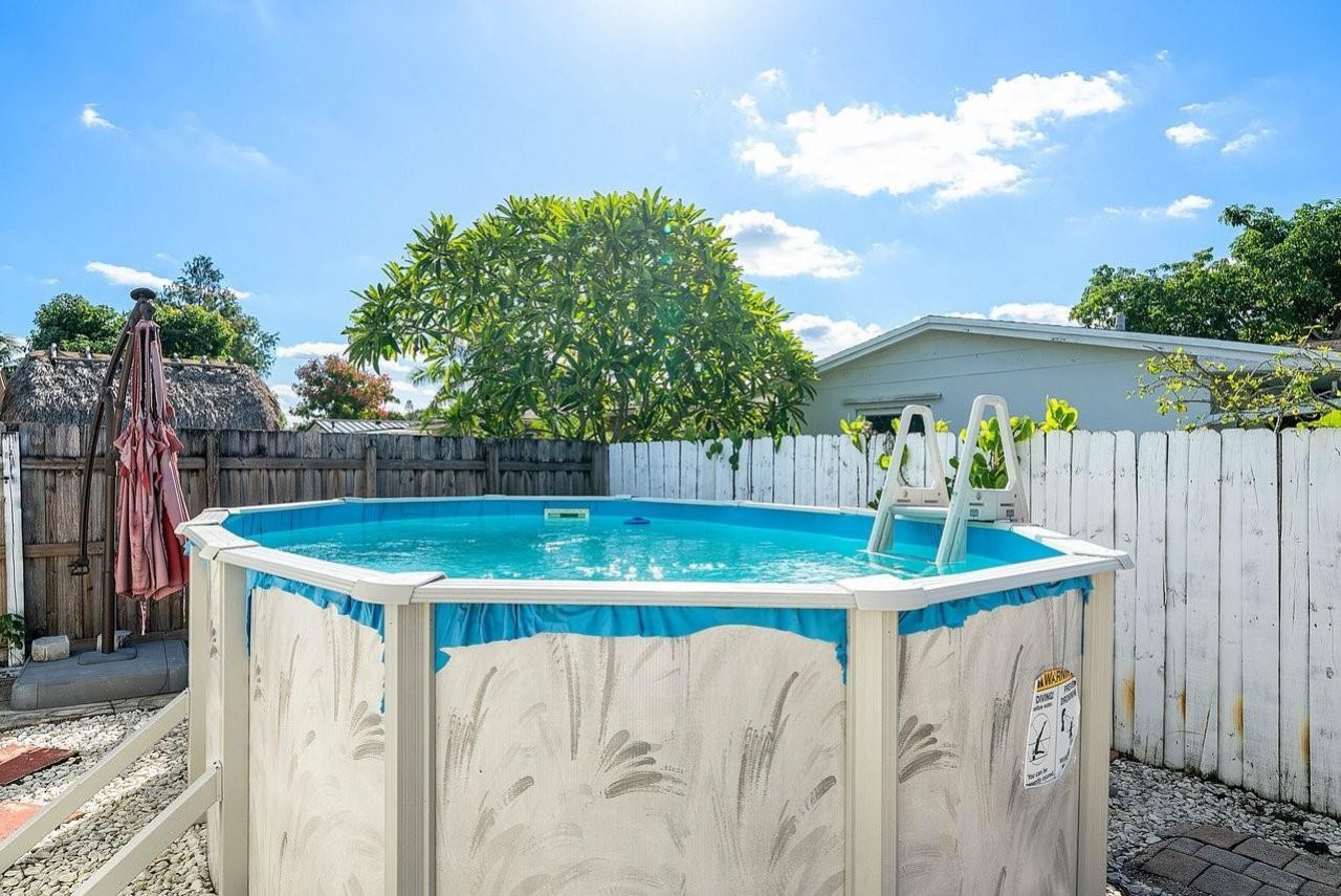 9040 NW 20th Street, Pembroke Pines, FL 33024 Photo