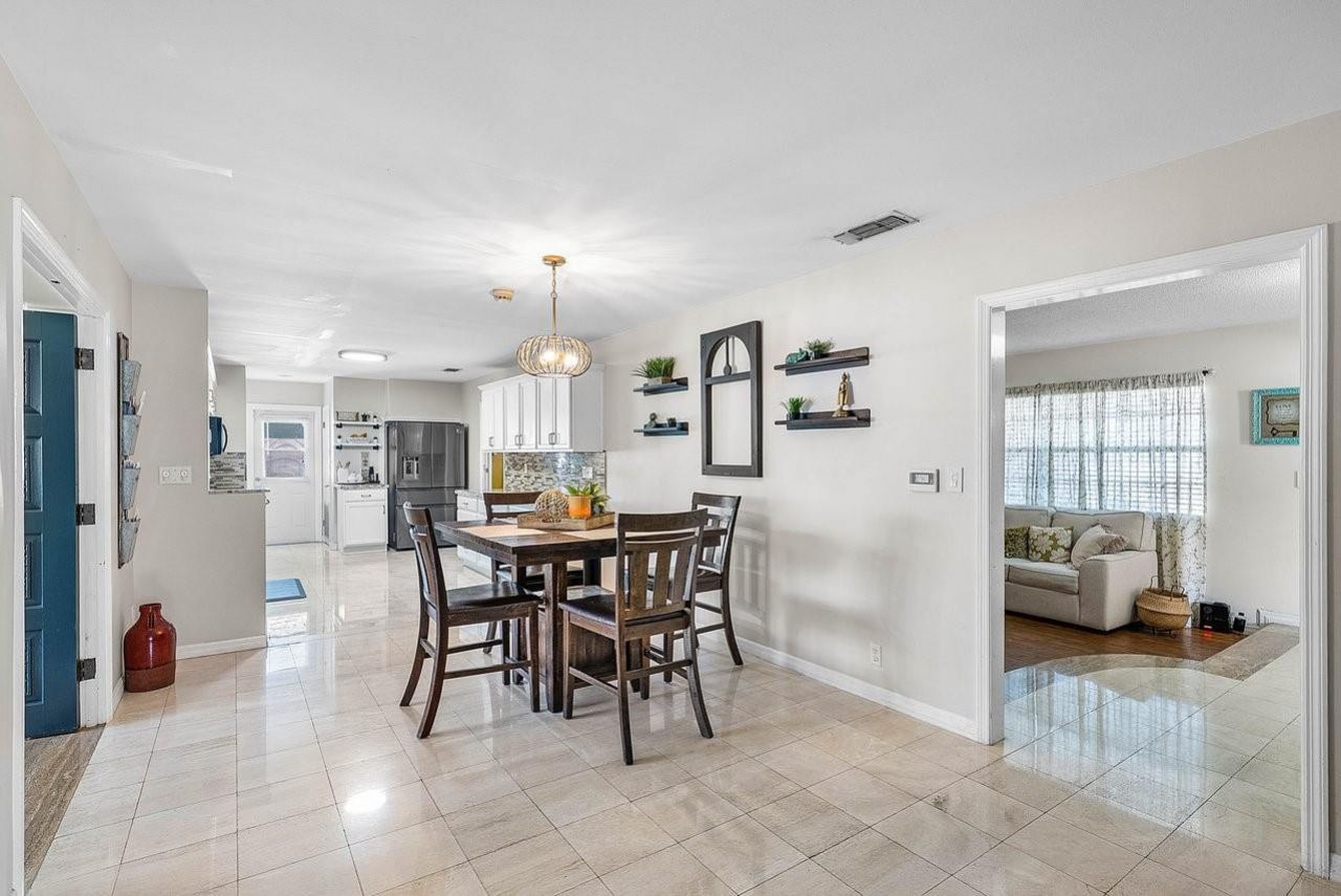 9040 NW 20th Street, Pembroke Pines, FL 33024 Photo