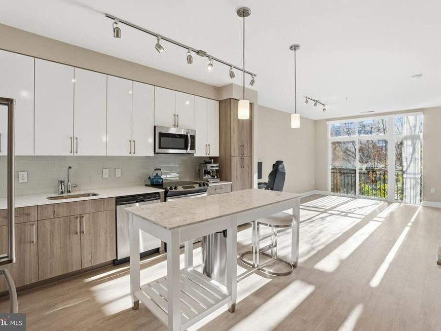 145 Riverhaven Drive, Unit 245, Oxon Hill, MD 20745 Main Photo