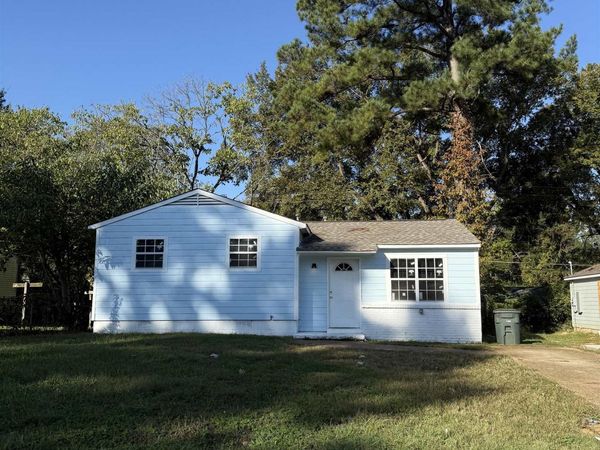 4485 BEACON HILL DR, Memphis, TN 38127