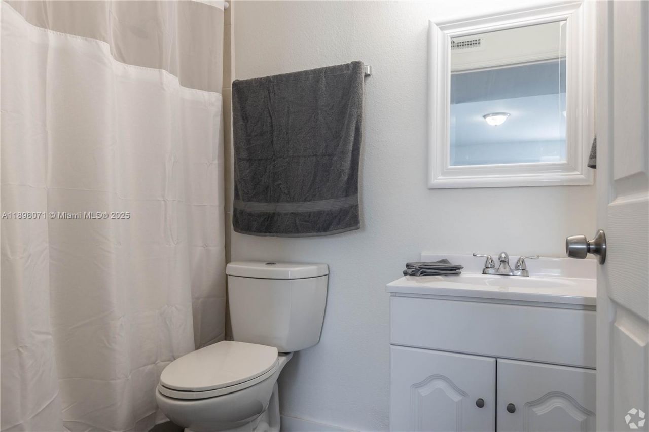 2000 S Main Street, Unit 000, Belle Glade, FL 33430 Photo