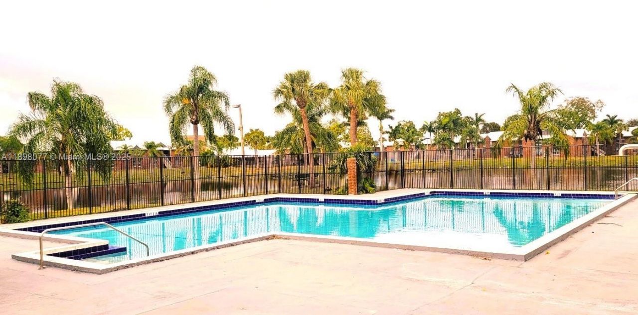 2000 S Main Street, Unit 000, Belle Glade, FL 33430 Photo