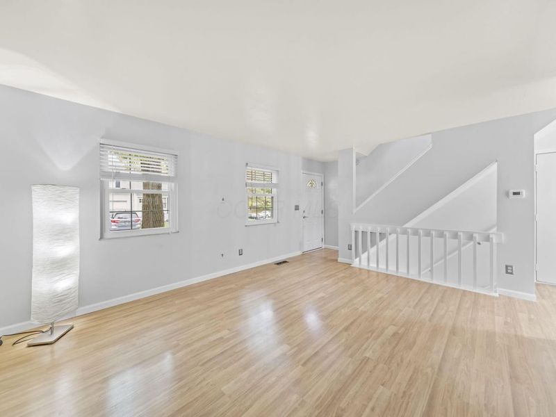 7685 Whitneyway Drive, Unit 17, Columbus, OH 43085 Photo 13