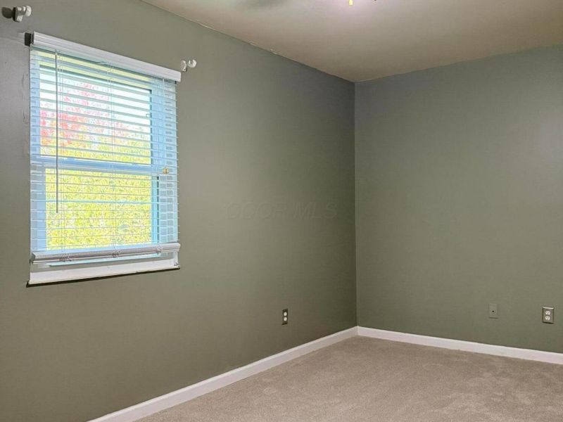 7685 Whitneyway Drive, Unit 17, Columbus, OH 43085 Photo 2