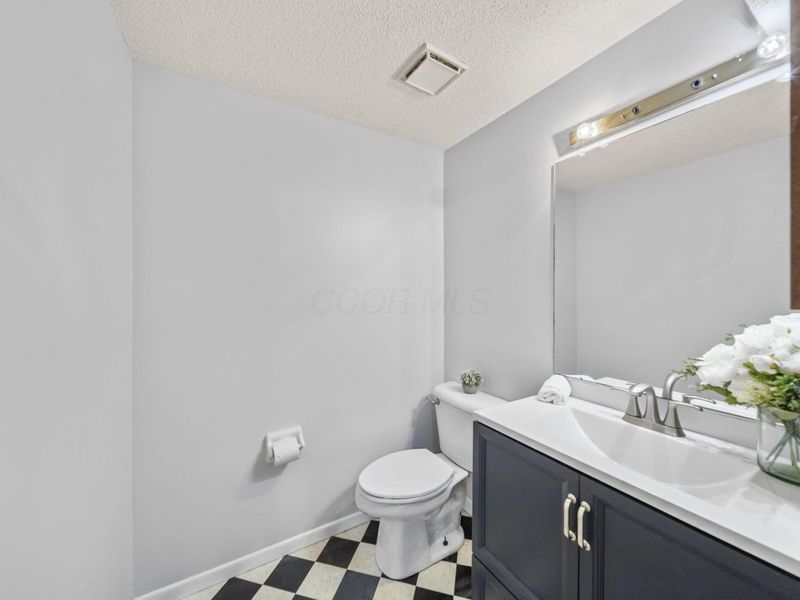 7685 Whitneyway Drive, Unit 17, Columbus, OH 43085 Photo 25