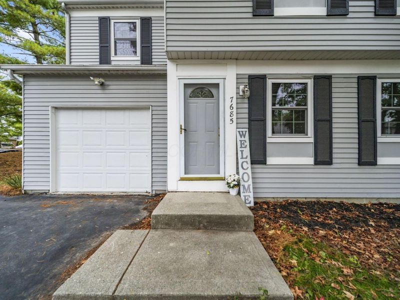 7685 Whitneyway Drive, Unit 17, Columbus, OH 43085 Photo 6