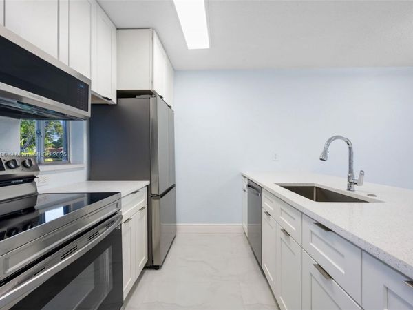 7900 NW 50th St, Unit 104, Lauderhill, FL 33351