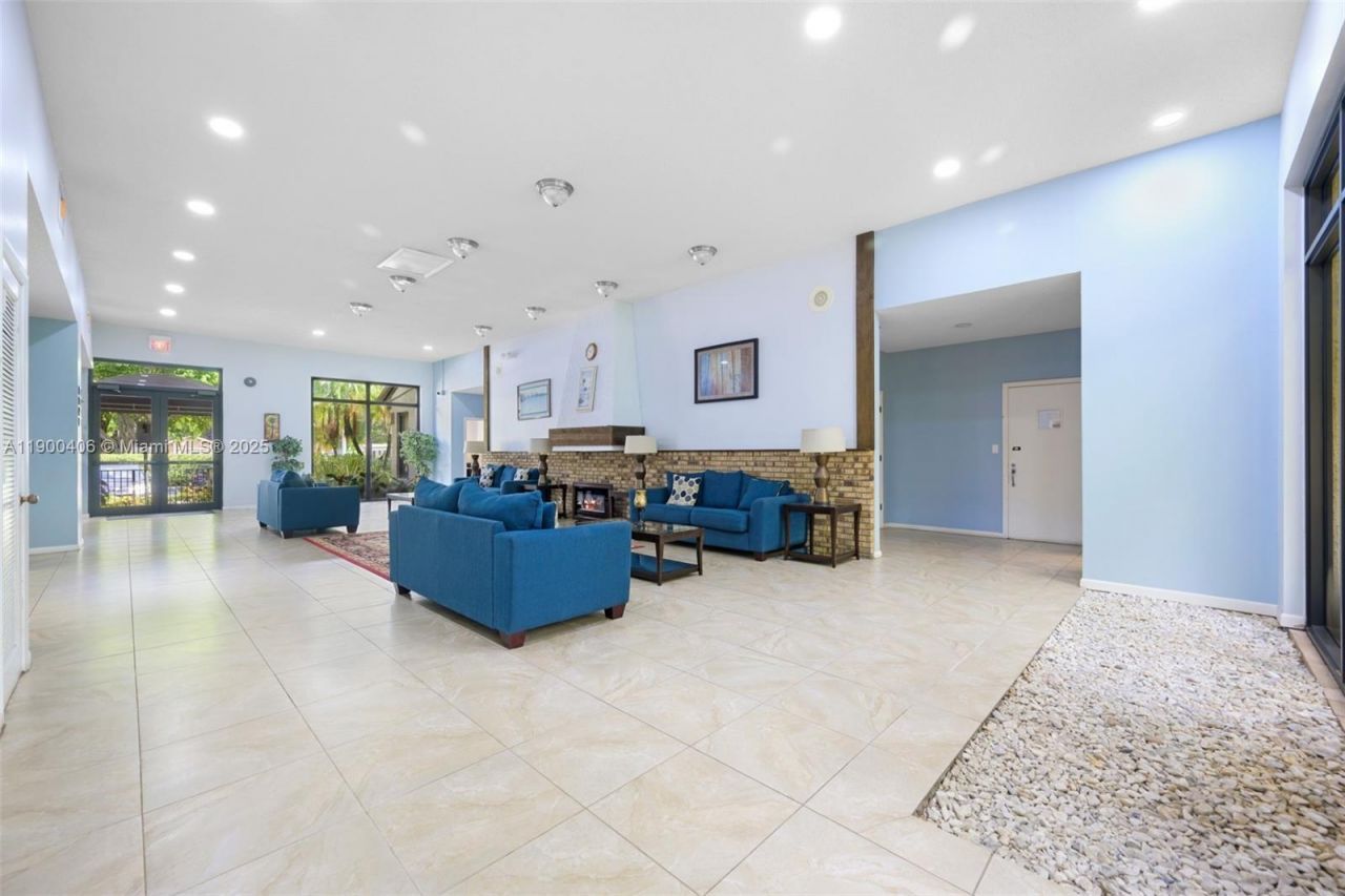 7900 NW 50th St, Unit 104, Lauderhill, FL 33351 Photo