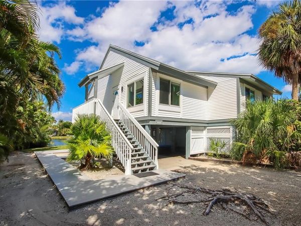 1444 Sandpiper CIR, SANIBEL, FL 33957