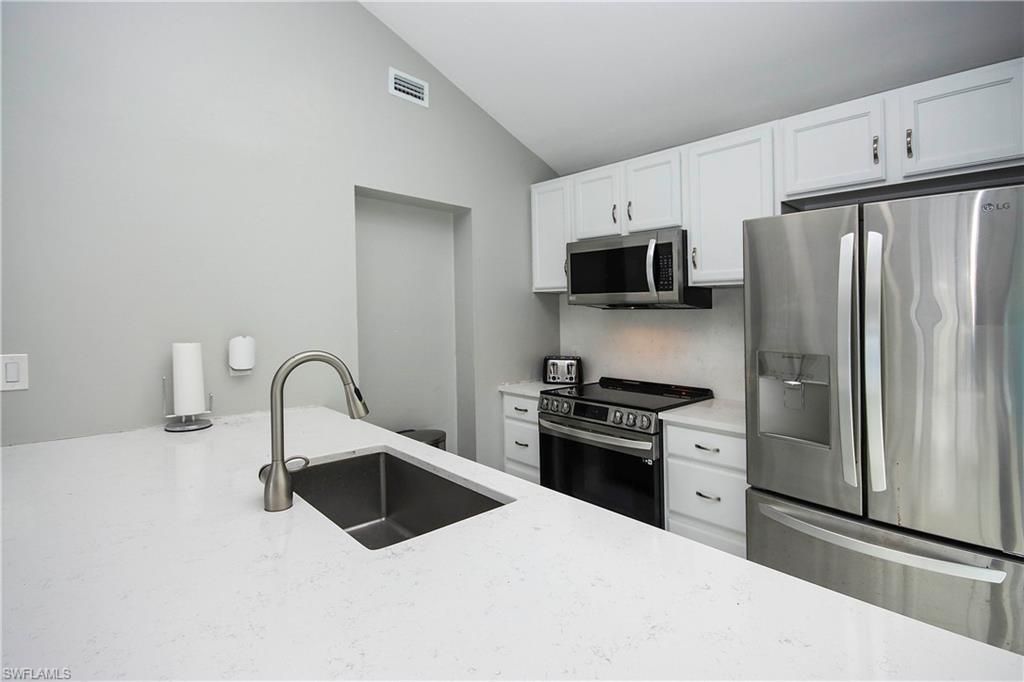 1444 Sandpiper Cir, Sanibel, FL 33957 Photo