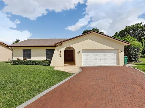 5904 Blue Beech Ct, Tamarac, FL 33319
