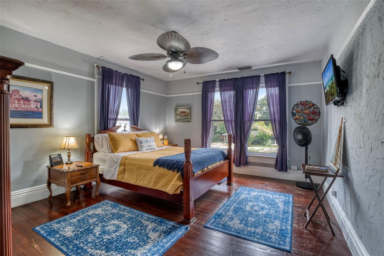 304 15th Street W, Bradenton, FL 34205 Photo