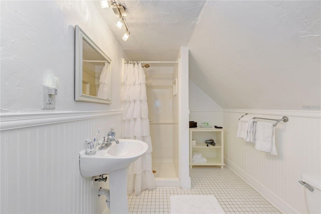 304 15th Street W, Bradenton, FL 34205 Photo