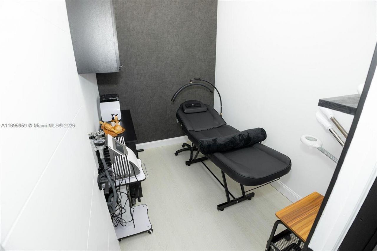 919 SW 122nd Ave, Miami, FL 33184 Photo