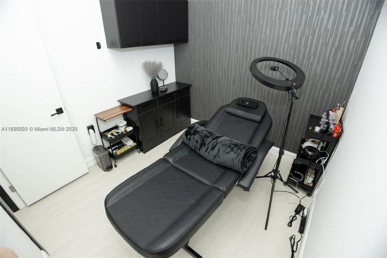 919 SW 122nd Ave, Miami, FL 33184 Photo