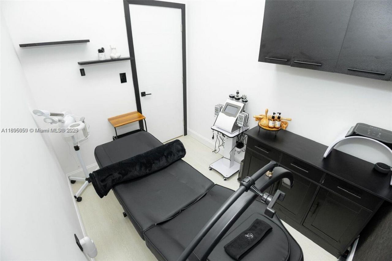 919 SW 122nd Ave, Miami, FL 33184 Photo