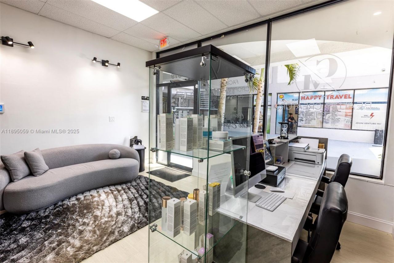 919 SW 122nd Ave, Miami, FL 33184 Photo