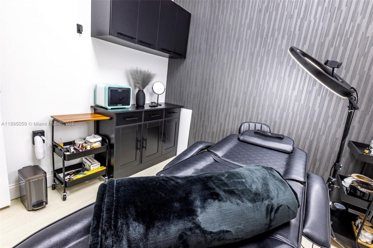 919 SW 122nd Ave, Miami, FL 33184 Photo