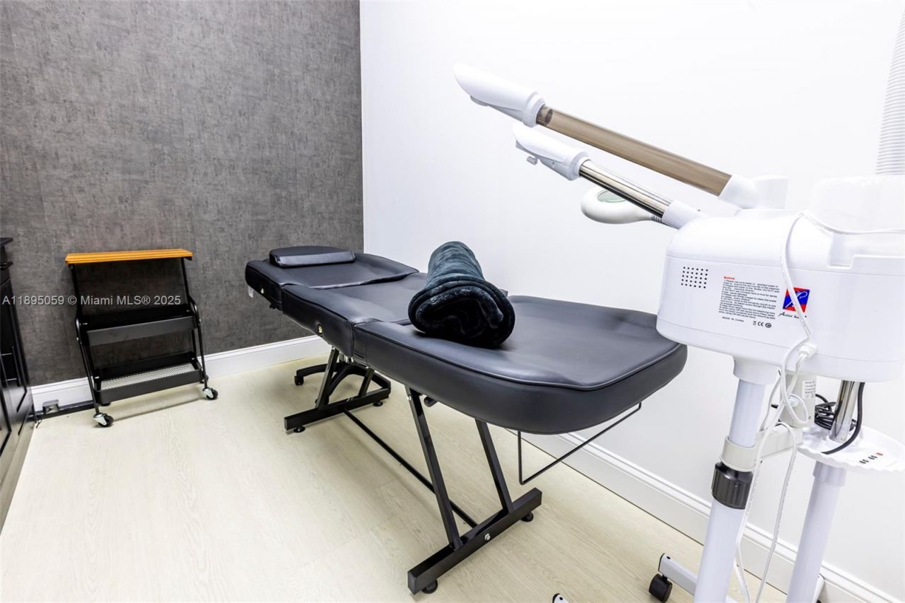 919 SW 122nd Ave, Miami, FL 33184 Photo