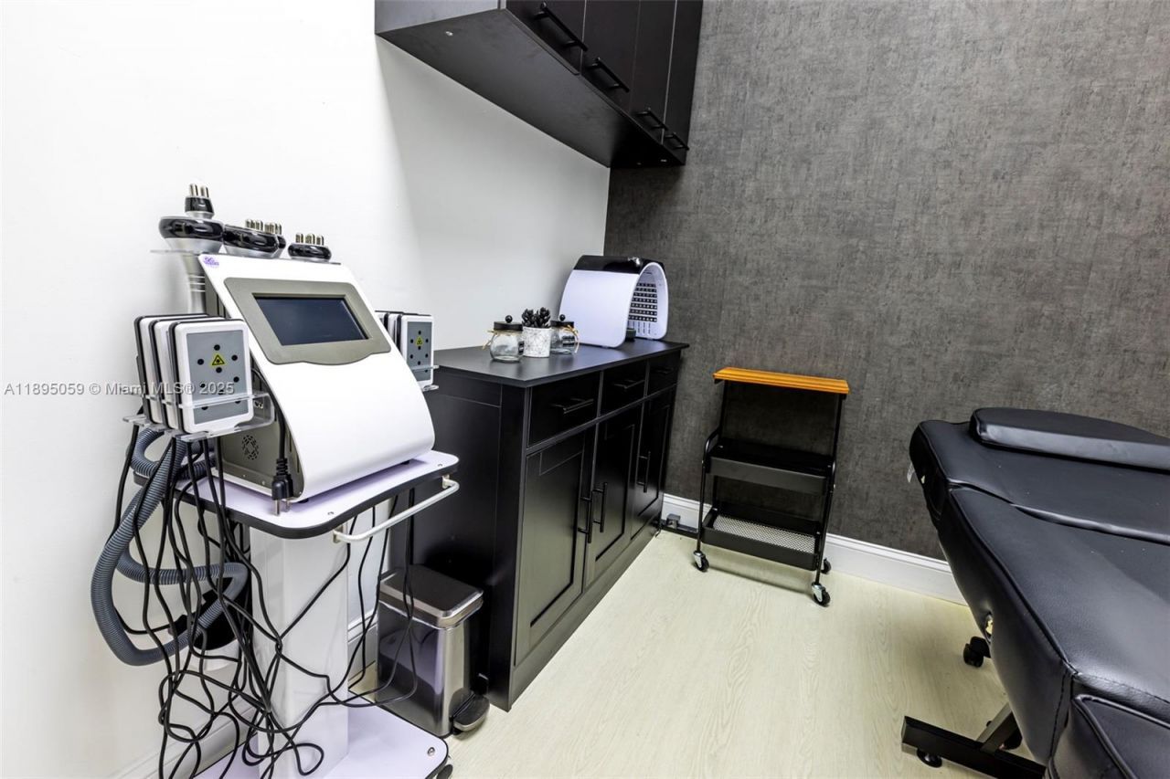 919 SW 122nd Ave, Miami, FL 33184 Photo