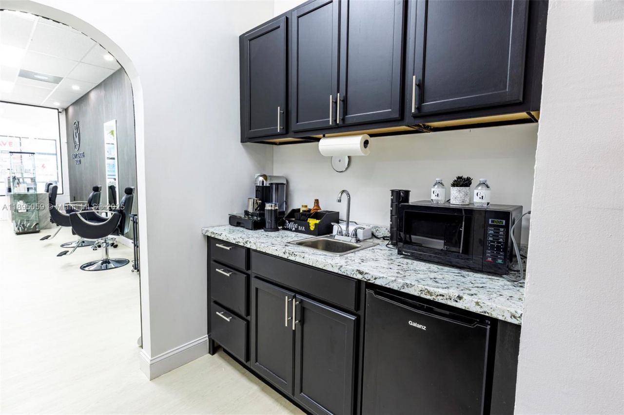 919 SW 122nd Ave, Miami, FL 33184 Photo