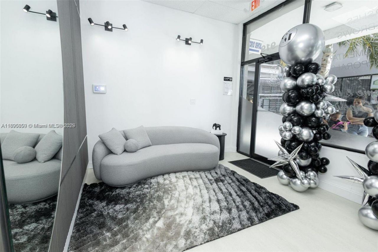 919 SW 122nd Ave, Miami, FL 33184 Photo