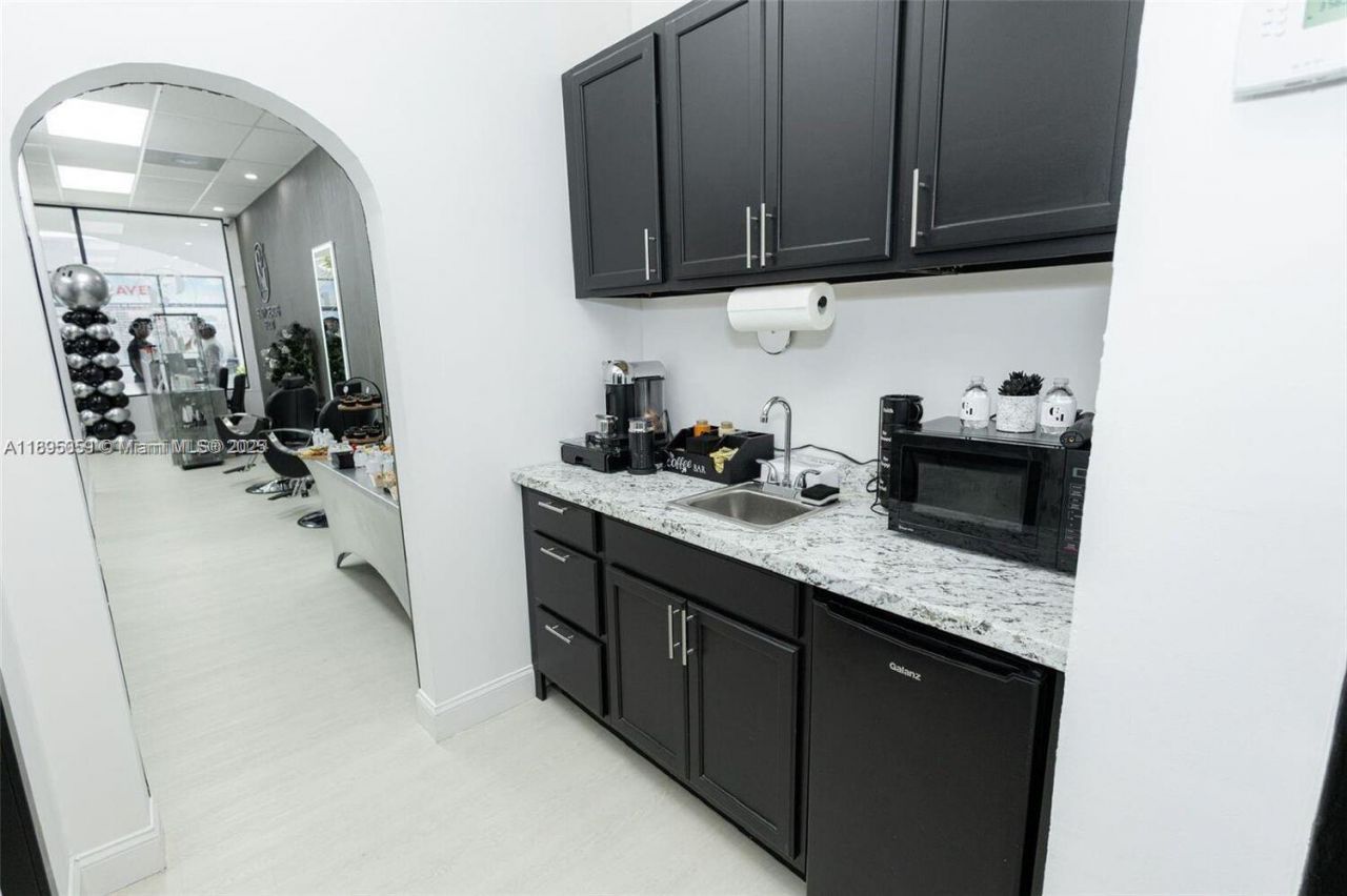 919 SW 122nd Ave, Miami, FL 33184 Photo