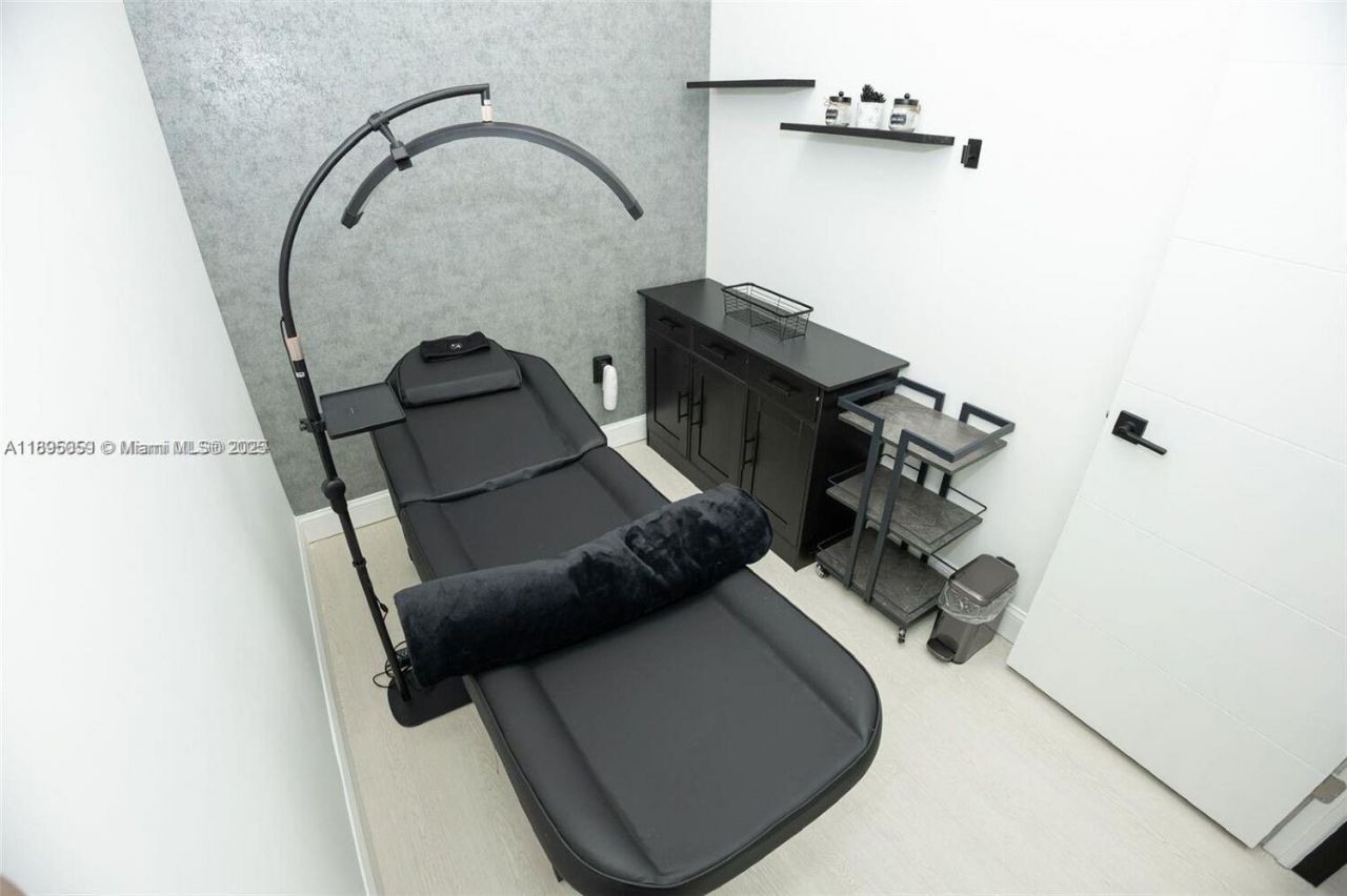 919 SW 122nd Ave, Miami, FL 33184 Photo