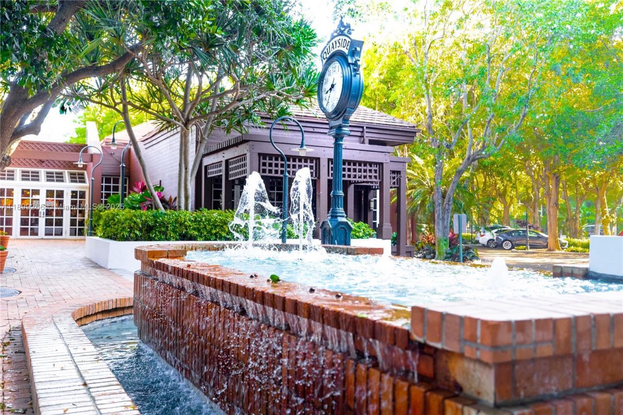 4000 Towerside Ter, Unit 604, Miami, FL 33138 Photo