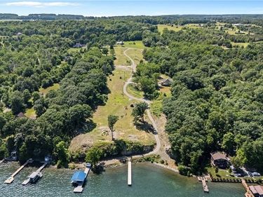 1 Red Cedar Falls Lane, Dundee, NY 14837