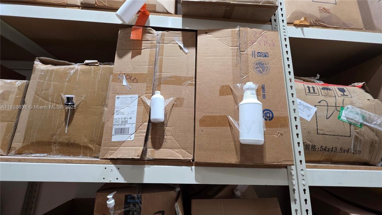 7762 NW 46th St, Doral, FL 33166 Photo