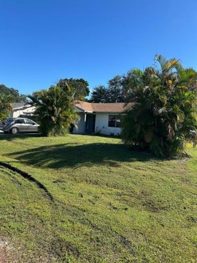 461 SW Byron Street, Port Saint Lucie, FL 34983 Photo