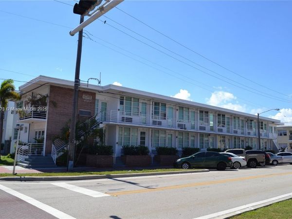 300 74th St, Unit 3, Miami Beach, FL 33141