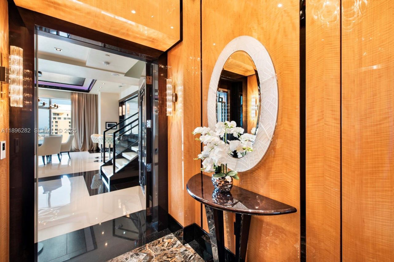 900 Brickell Key Blvd, Unit PH3403, Miami, FL 33131 Photo