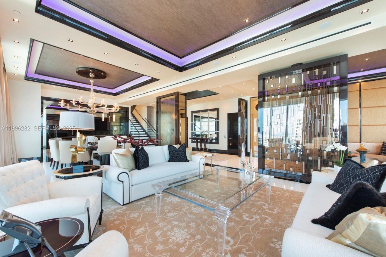 900 Brickell Key Blvd, Unit PH3403, Miami, FL 33131 Photo