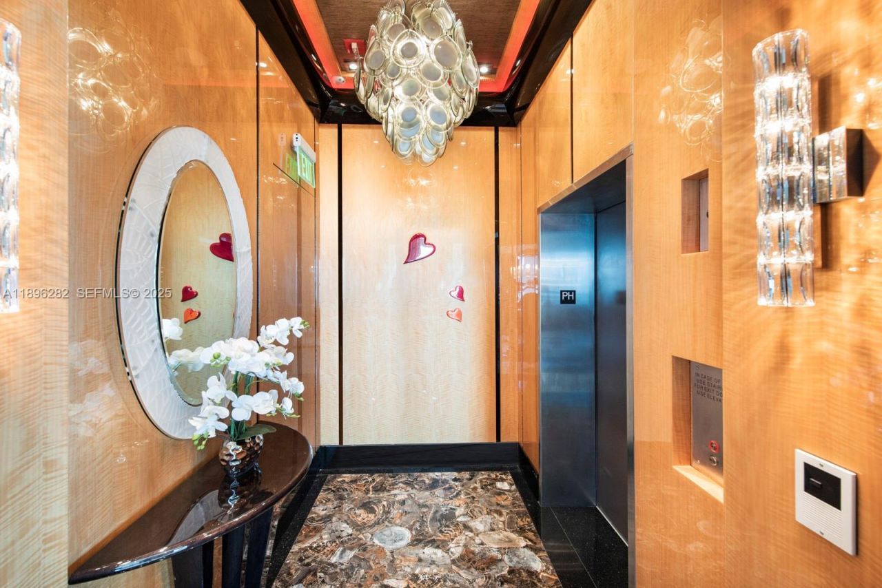 900 Brickell Key Blvd, Unit PH3403, Miami, FL 33131 Photo